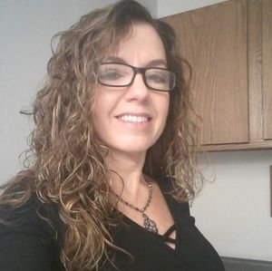 Meet your Posher, Kelli